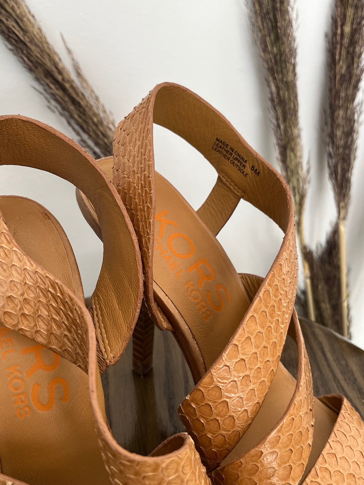 Talons hauts Michael Kors - Vue sur l'étiquette de pointure et de marque