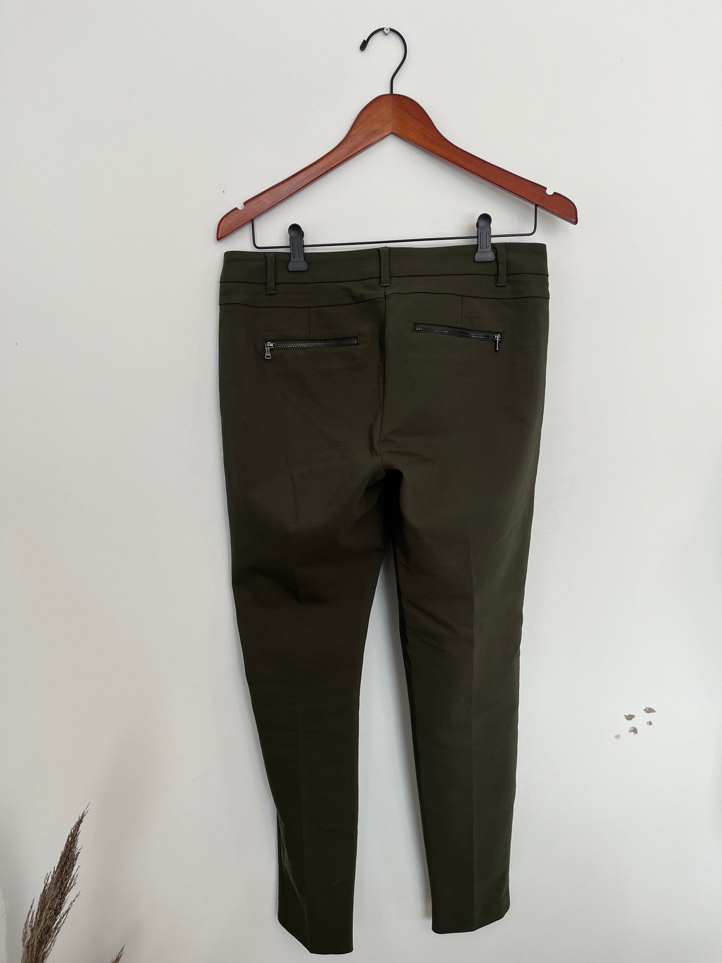 Pantalon RW&CO - Vue arrière sur fond blanc