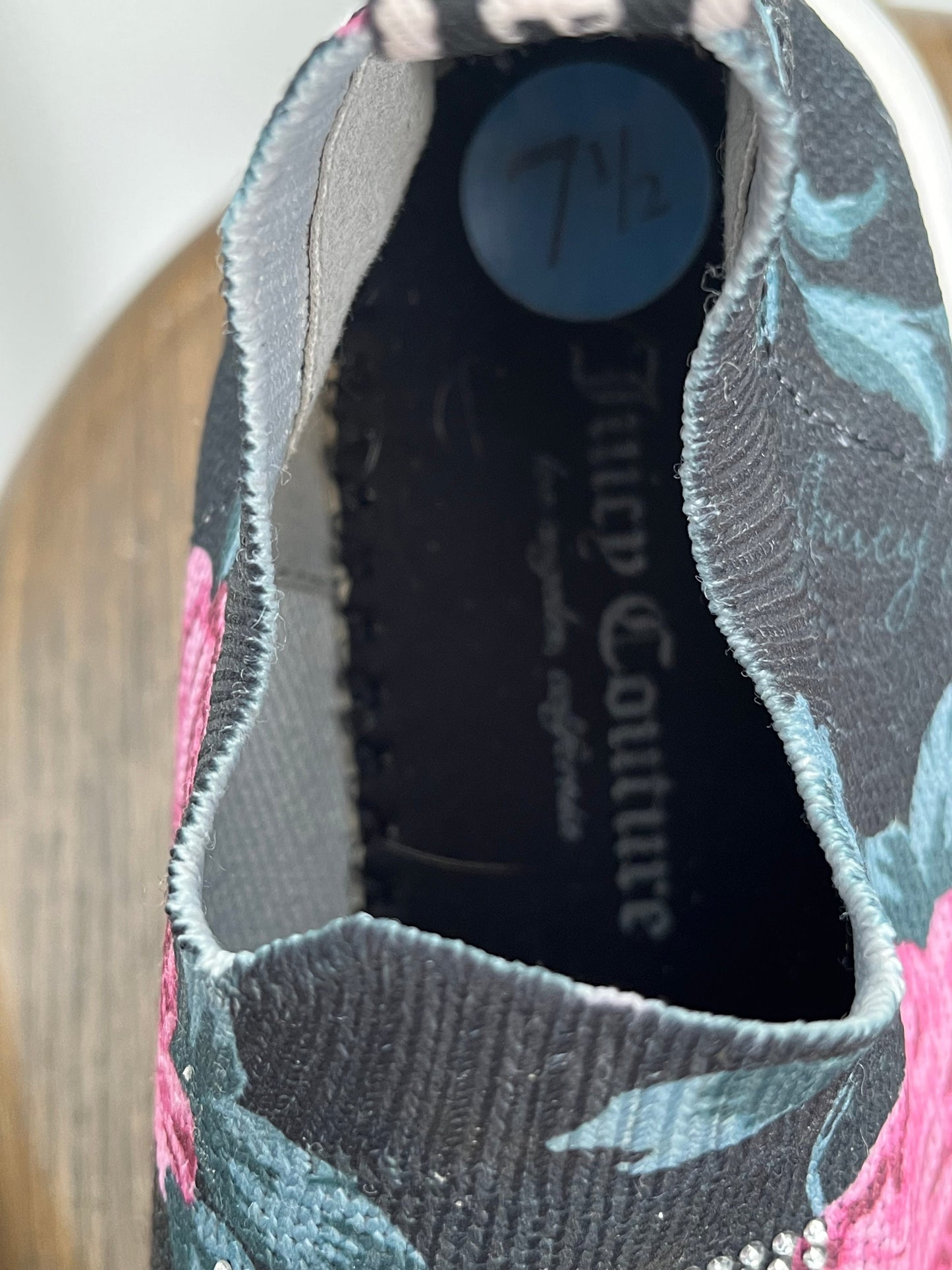 Souliers Juicy Couture - Vue sur l'étiquette de taille