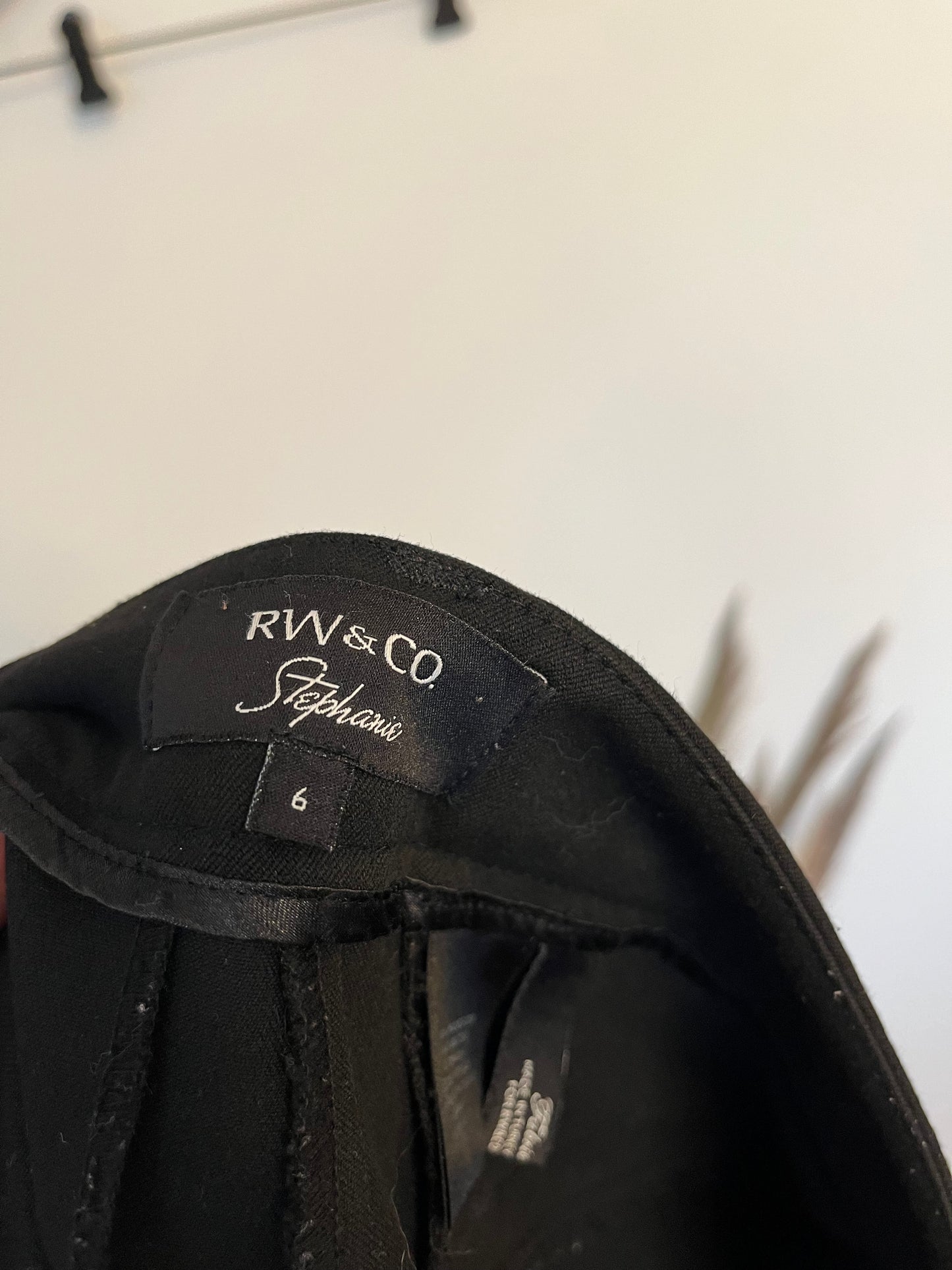 Pantalon RW&CO - Étiquette de marque et taille