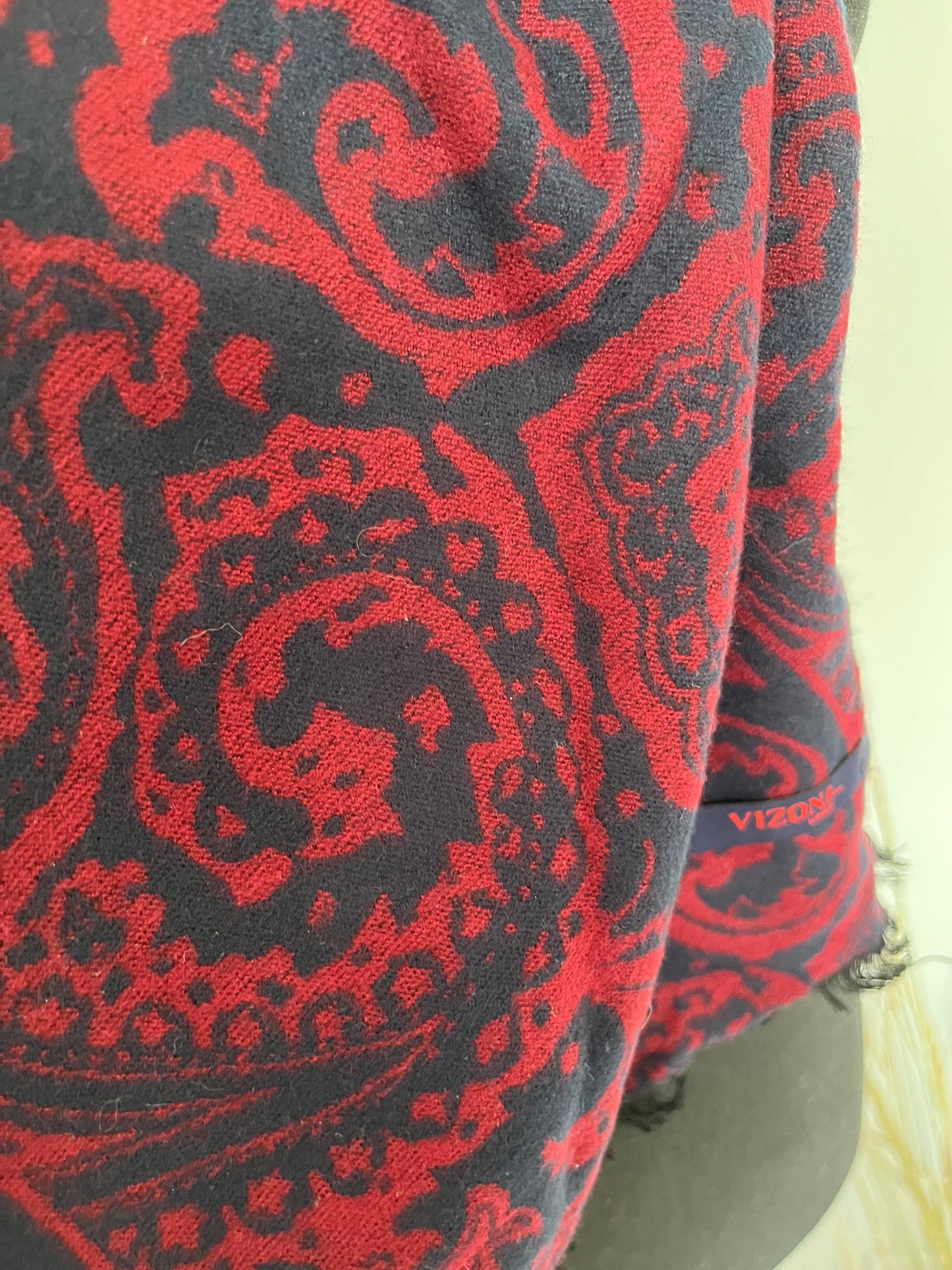 Foulard à motifs