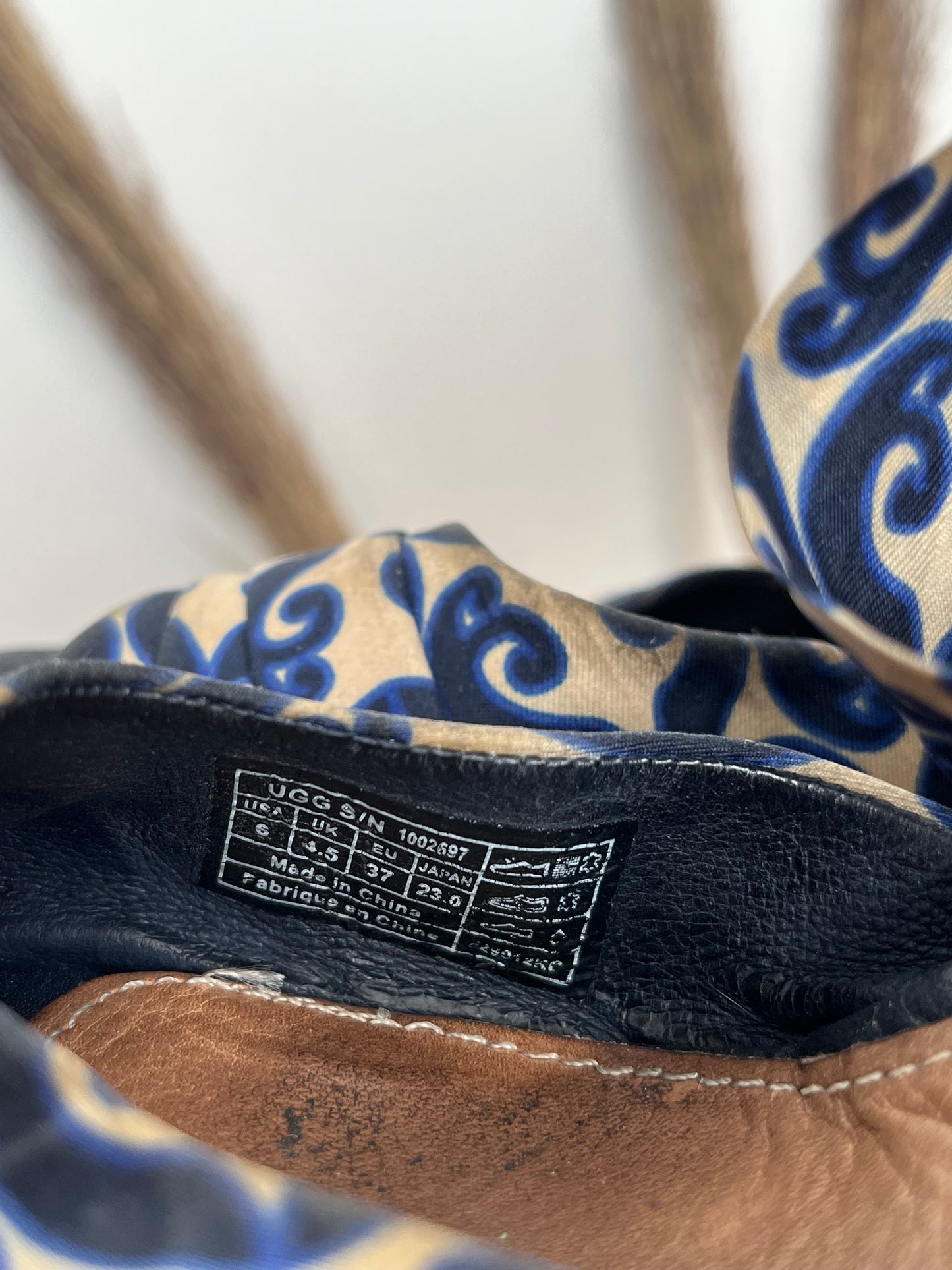 Souliers Ugg - Vue sur l'étiquette de pointure