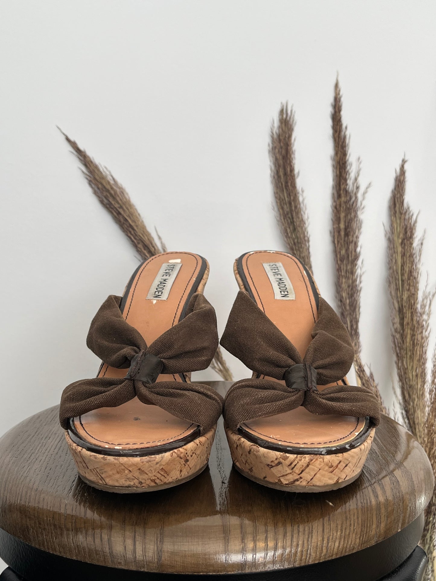 Sandales Steve Madden - Vue avant sur fond blanc