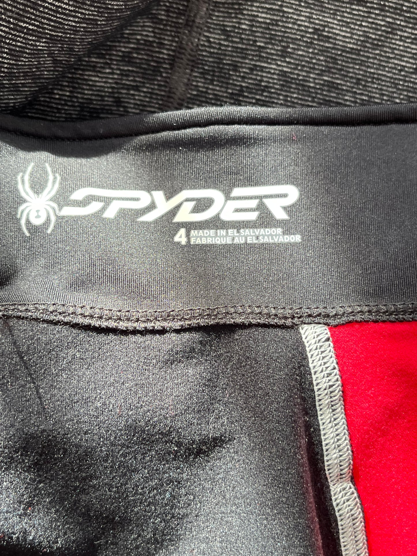 Chandail Spyder - Étiquette de marque et de taille