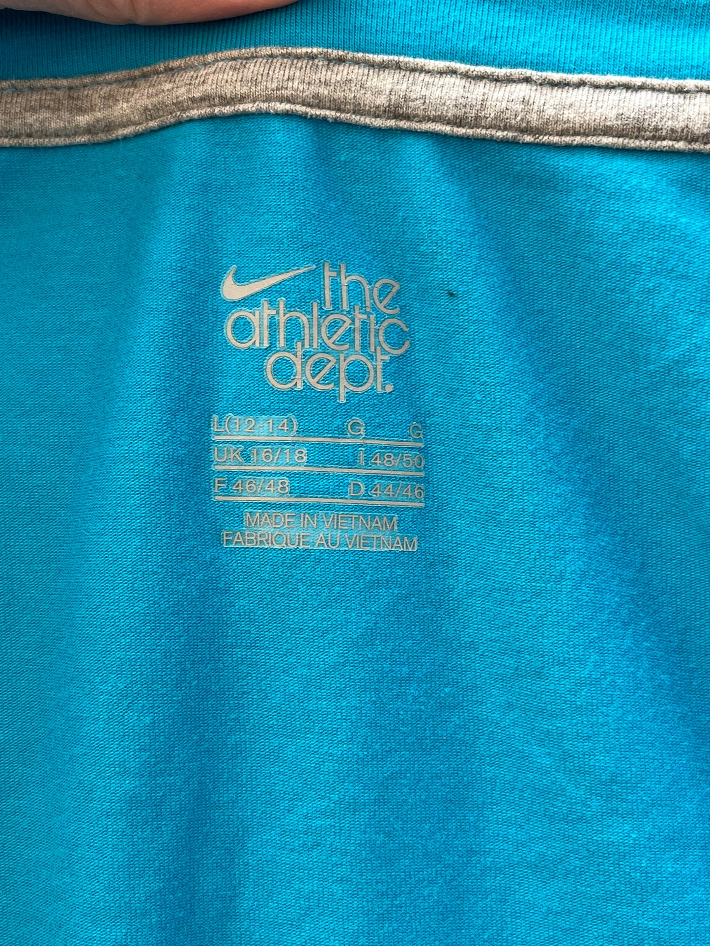 Chandail Nike - Étiquette de taille et de marque