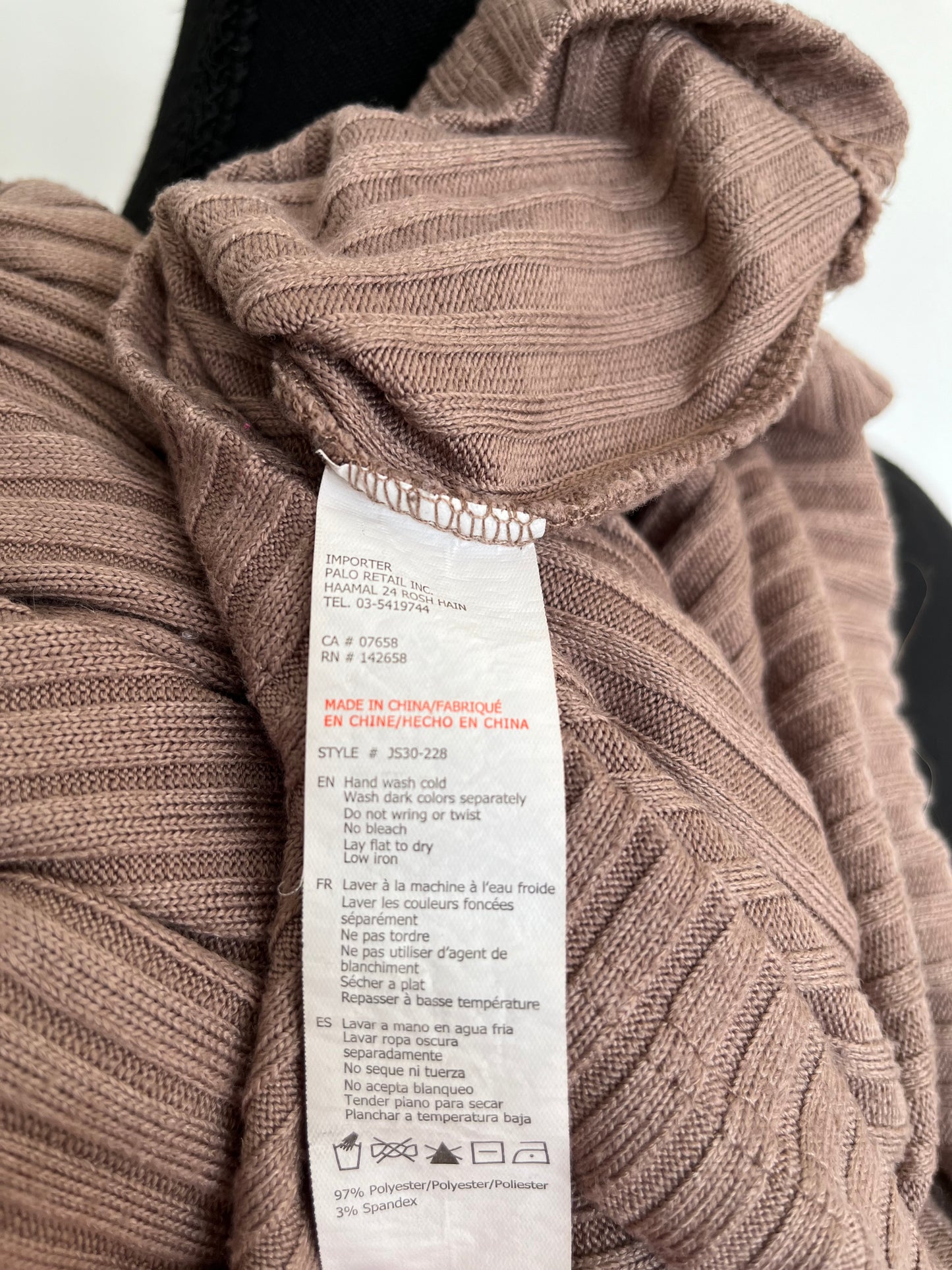 Robe Revamped - Étiquette de composition