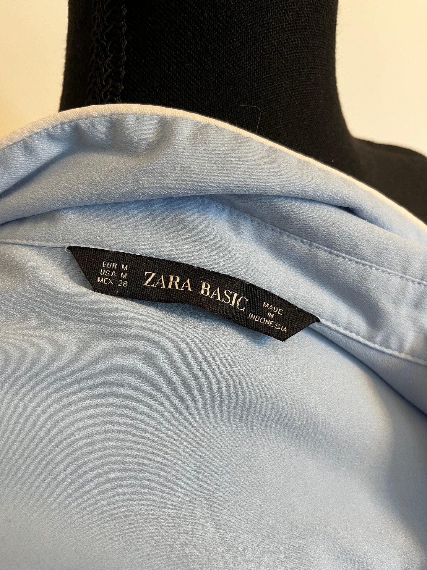 Blouse Zara - Étiquette de marque et taille