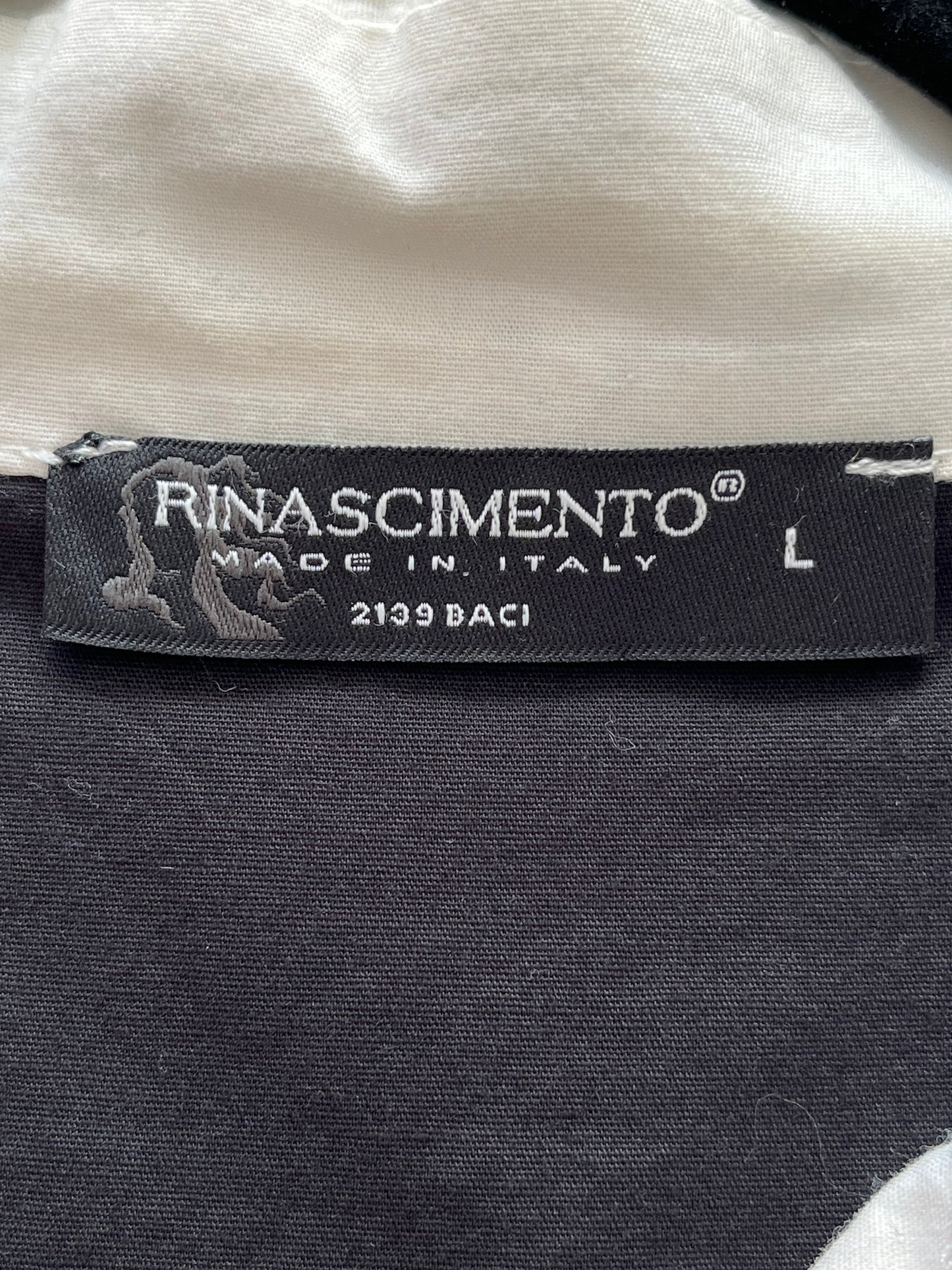 Robe Rinascimento - Vue sur l'étiquette de marque et de taille