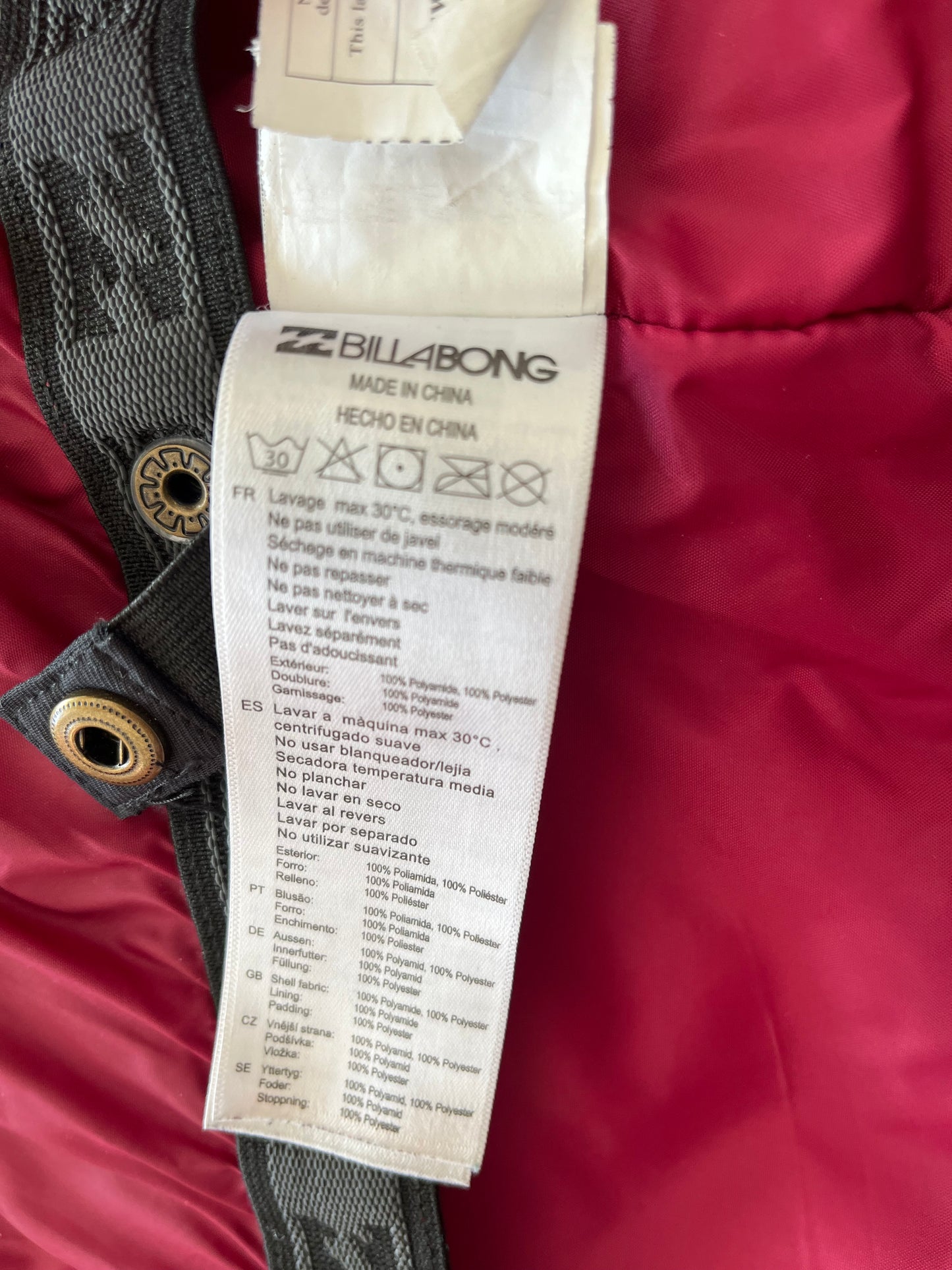 Manteau Billabong Hiver - Vue sur l'étiquette d'entretien