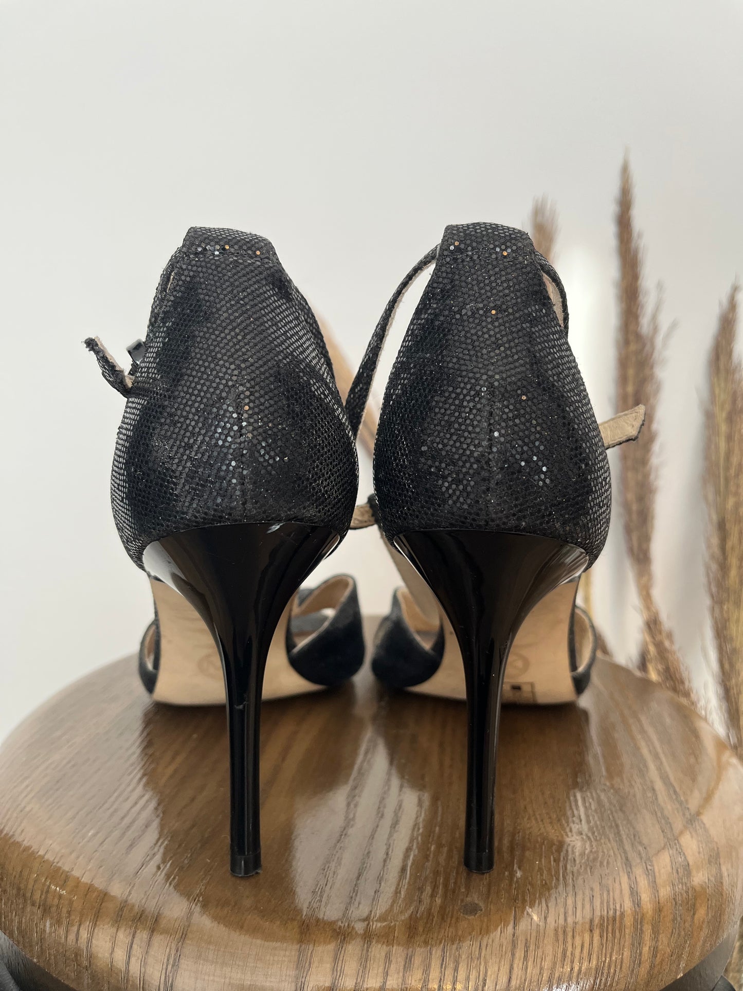 Talons hauts Michael Kors - Vue arrière sur fond blanc