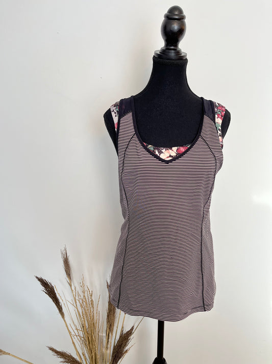 Camisole Lululemon - Vue avant sur fond blanc et sur mannequin