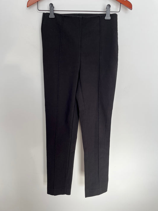 Pantalon Marciano - Vue avant sur fond blanc