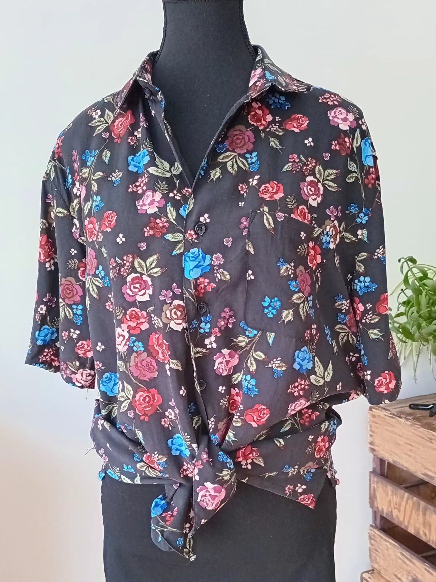 Chemise florale noire bohème (S)