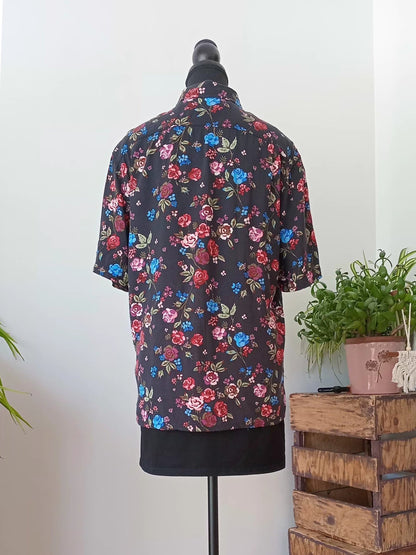 Chemise florale noire bohème (S)