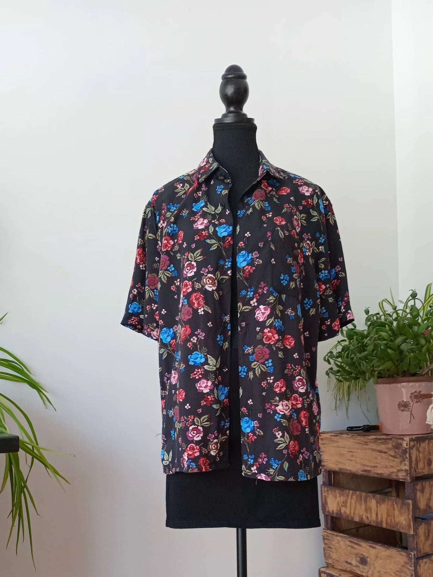 Chemise florale noire bohème (S)