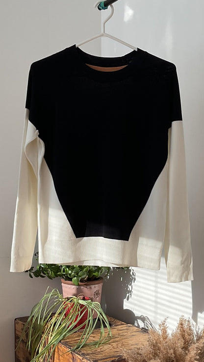 Chandail blanc et marine