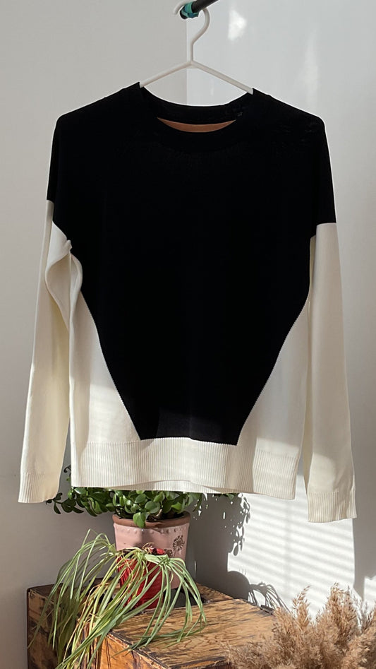 Chandail blanc et marine