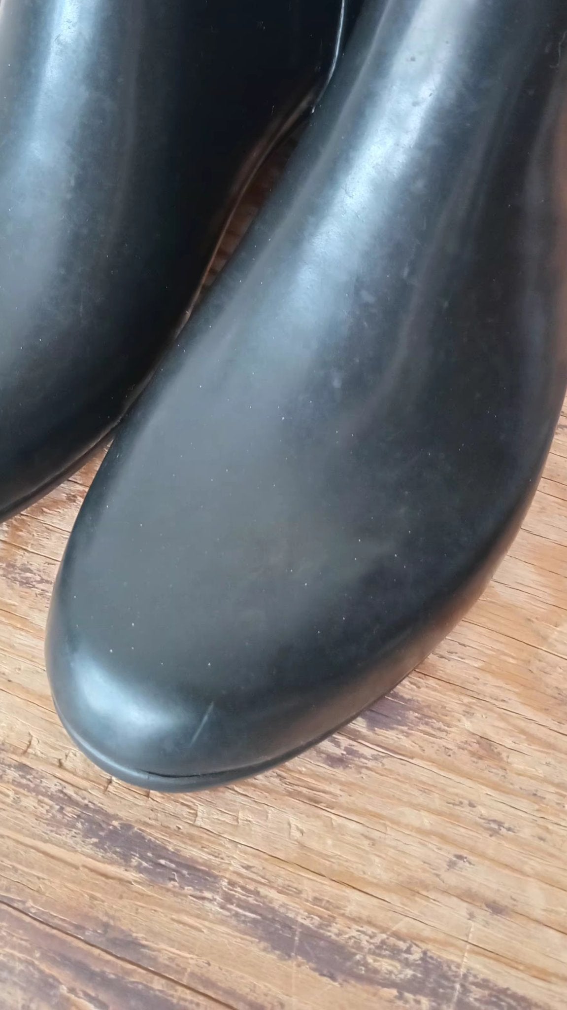 Bottes de pluie noires à la cheville (7)