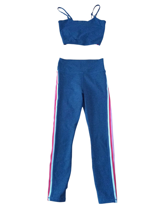 Ensemble d’entraînement avec camisole crop et legging