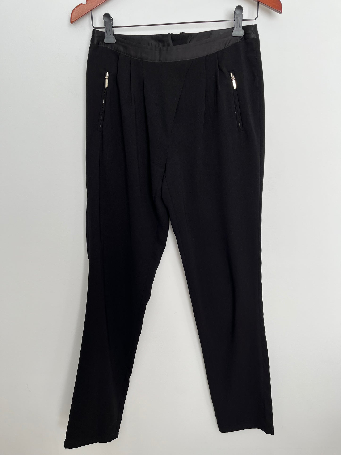 Pantalon Mossimo - Vue avant sur fond blanc