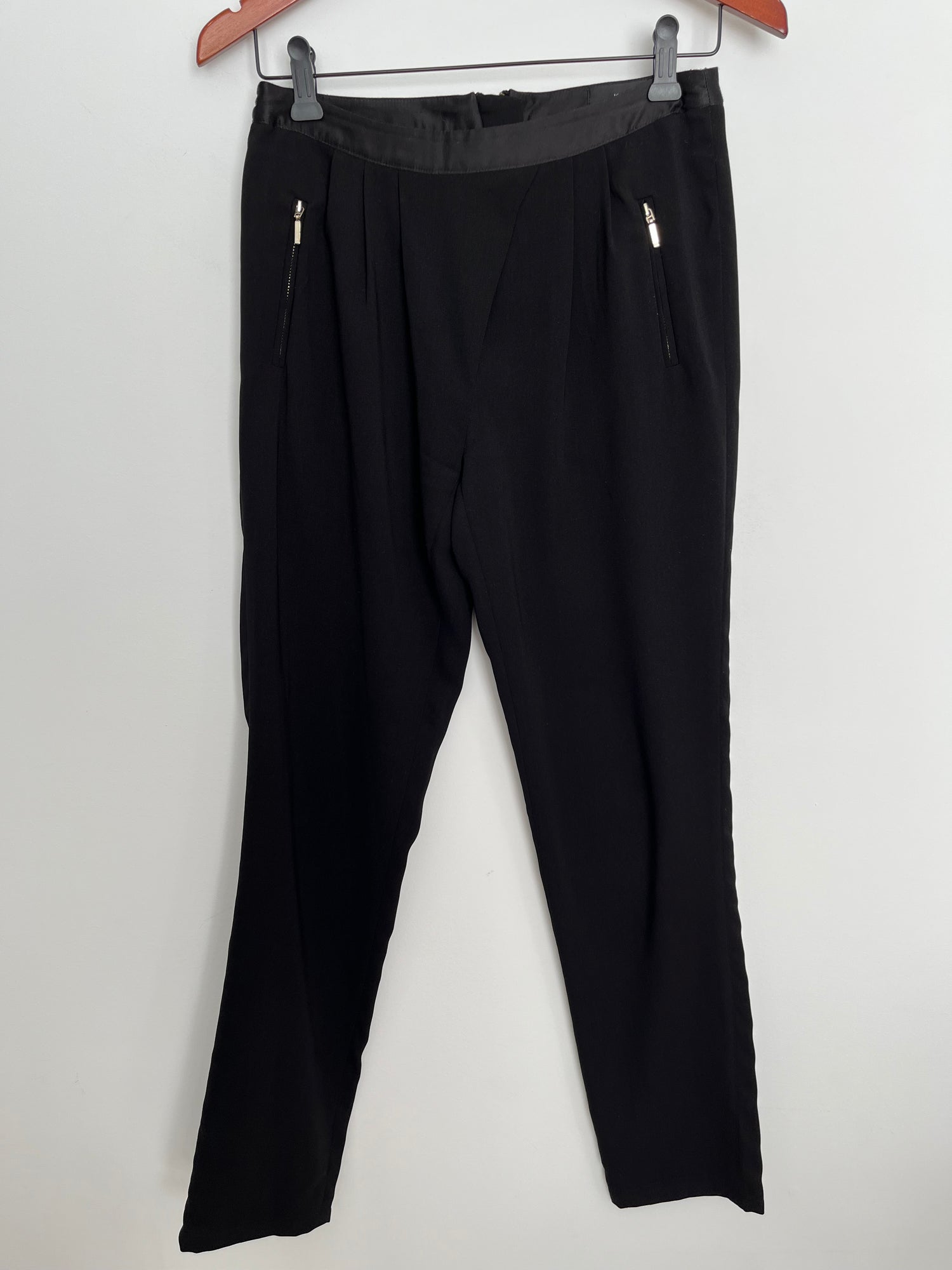 Pantalon Mossimo - Vue avant sur fond blanc