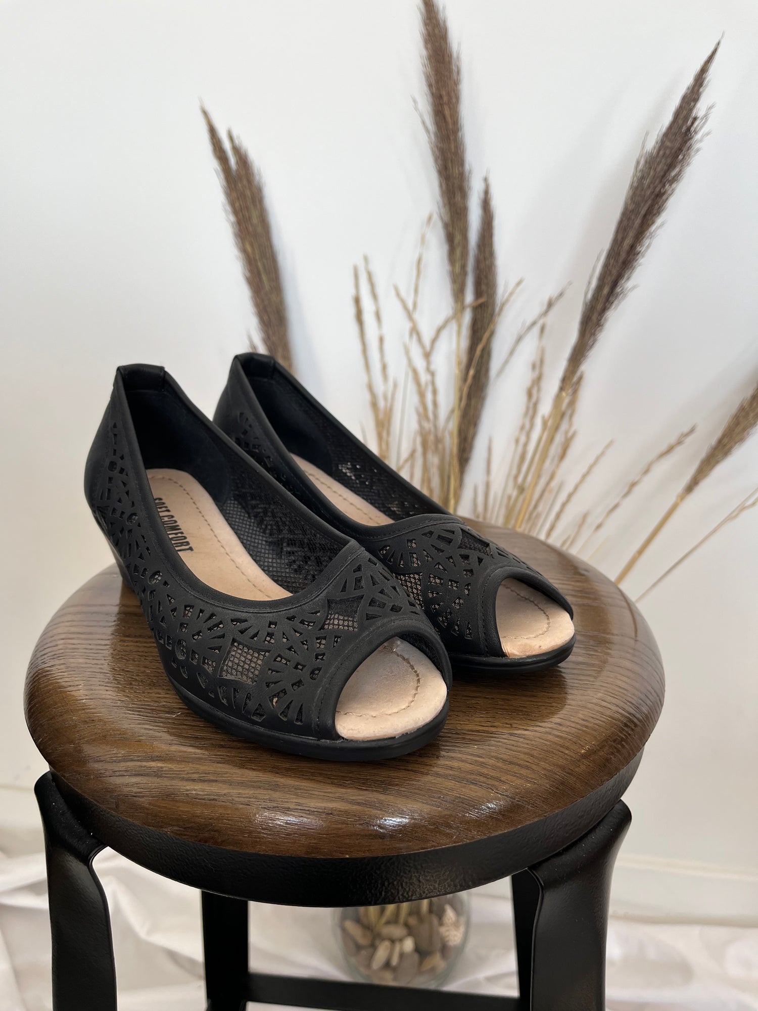 Souliers Soft Comfort - Vue avant sur fond blanc