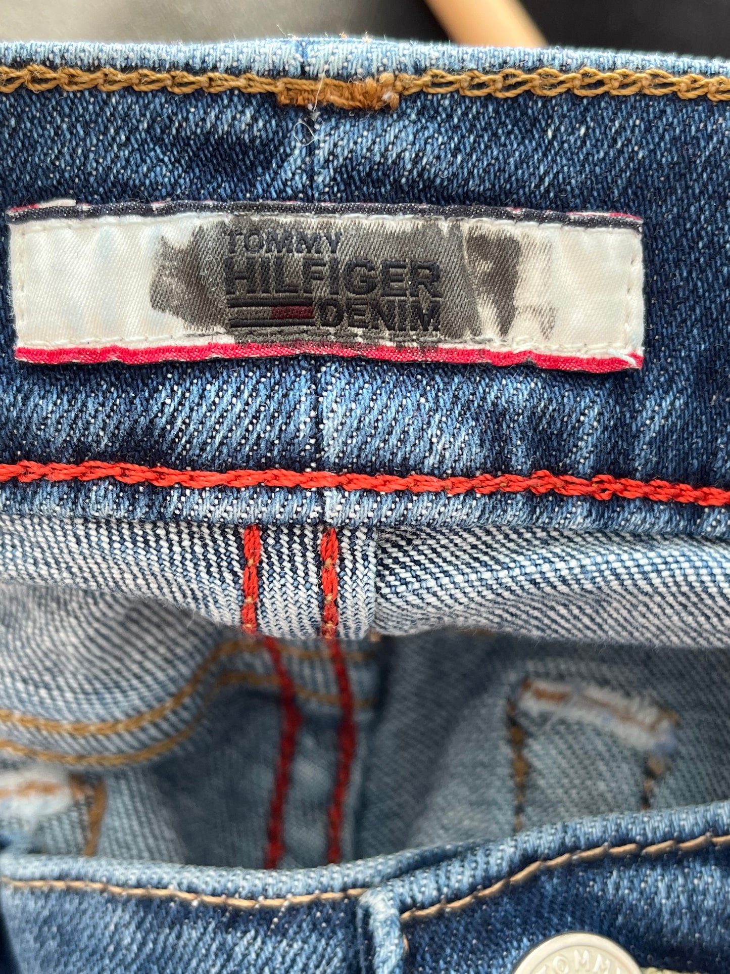 Tommy Hilfiger Jeans - Étiquette de marque