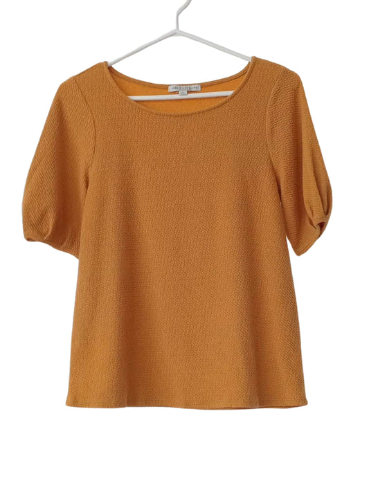 Chandail doux jaune moutarde