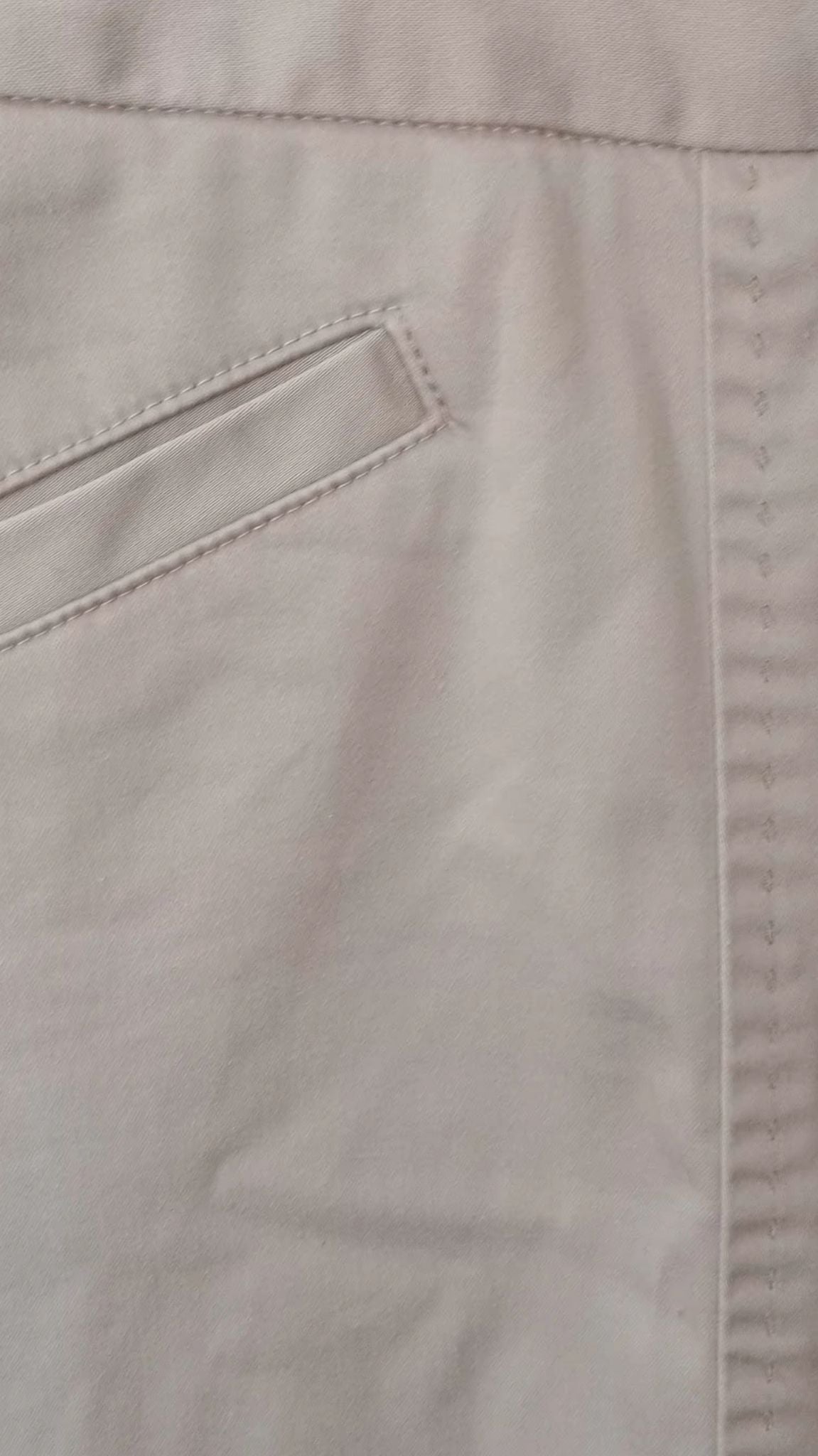 Pantalon beige à couture frontale (M)