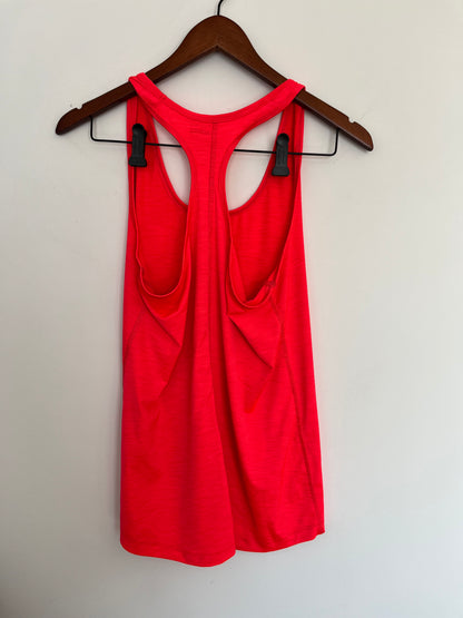Camisole Hind - Vue arrière sur fond blanc