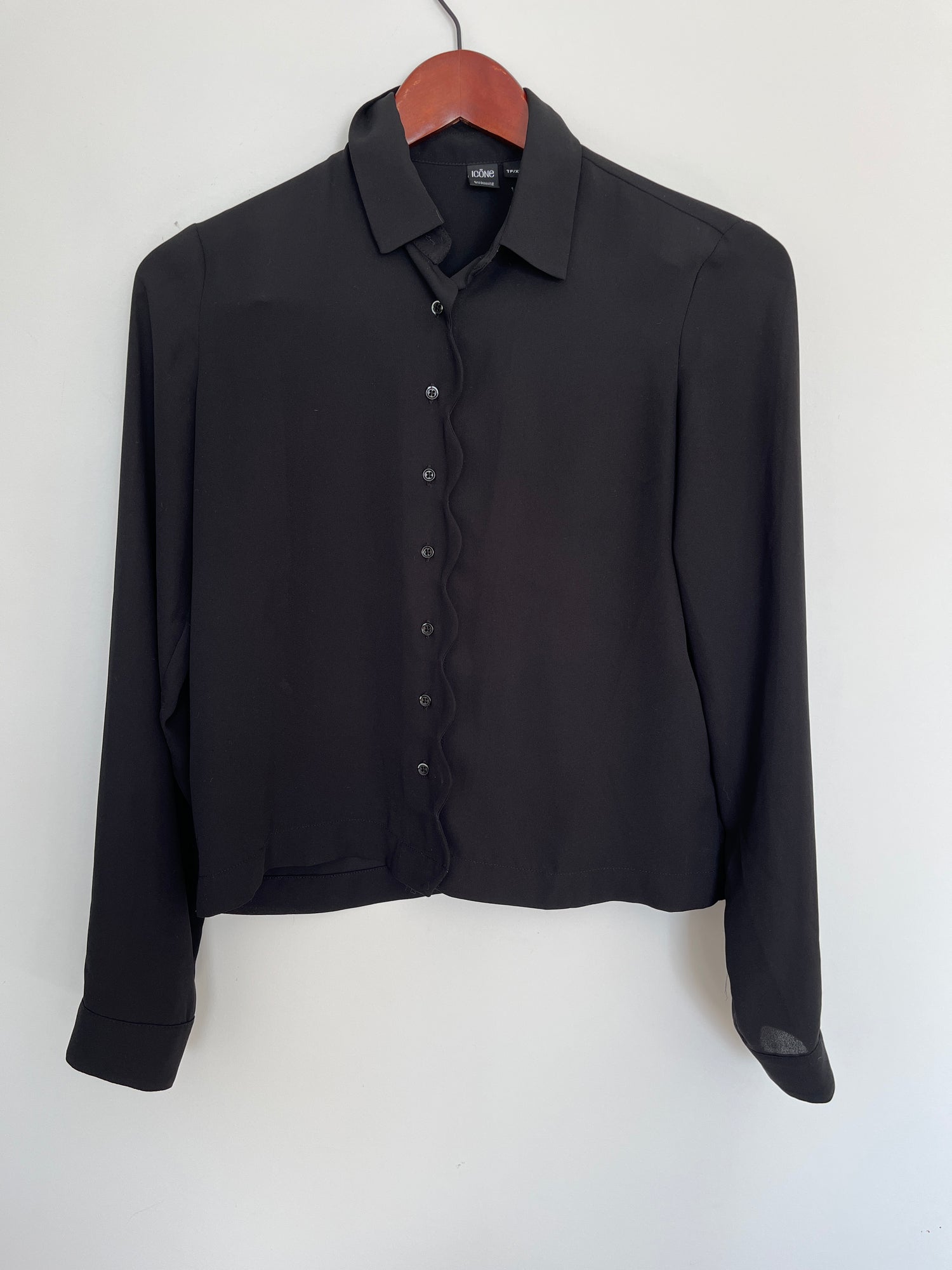 Chemise Icone - Vue avant sur fond blanc