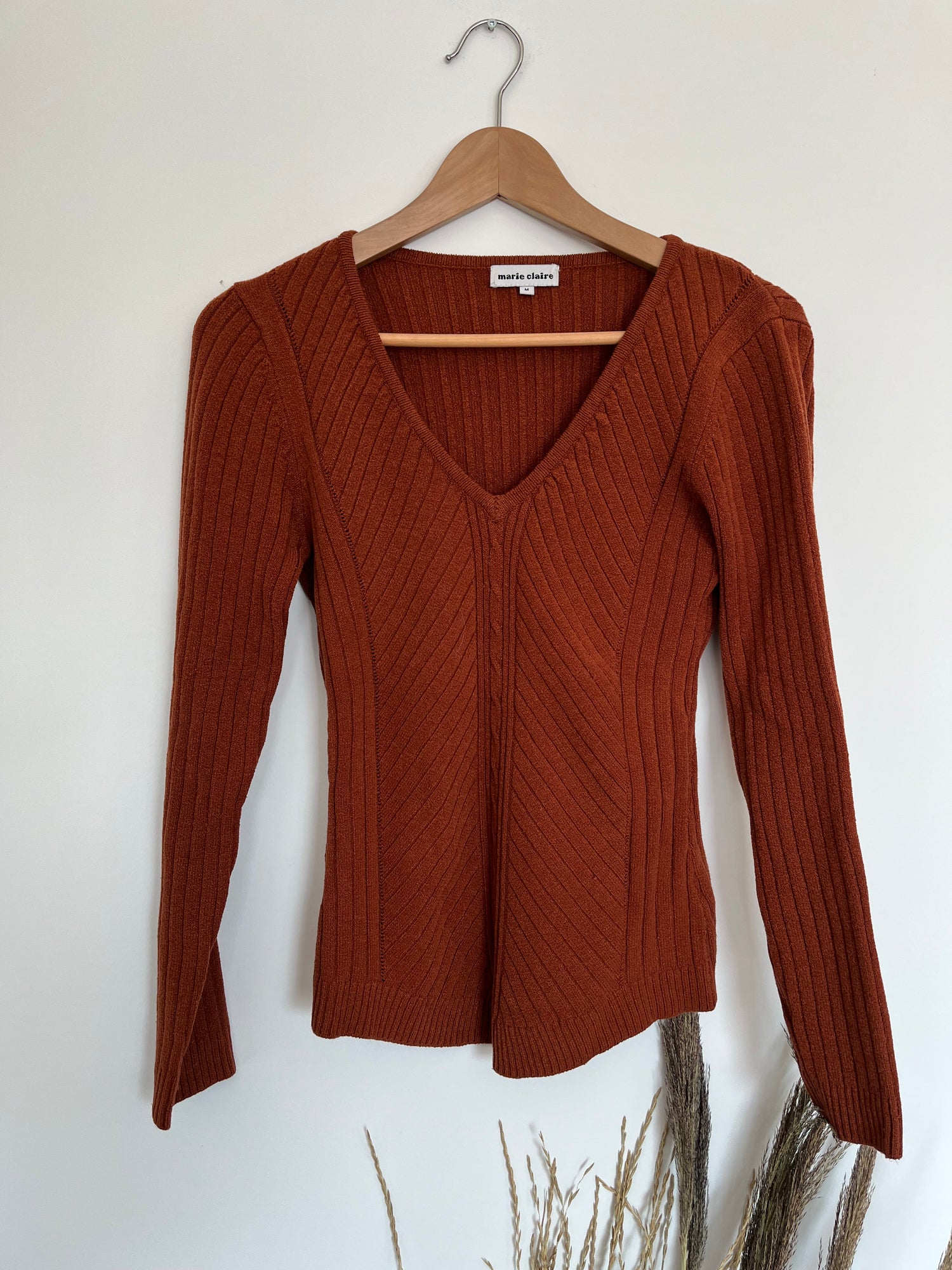 Chandail Marie-Claire - Vue avant sur fond blanc