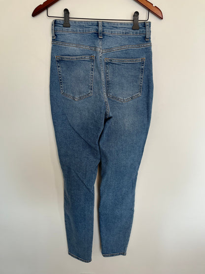 Jeans H&M - Vue arrière sur fond blanc