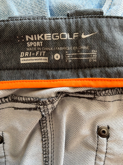 Pantalon Nike - Étiquette de marque et taille