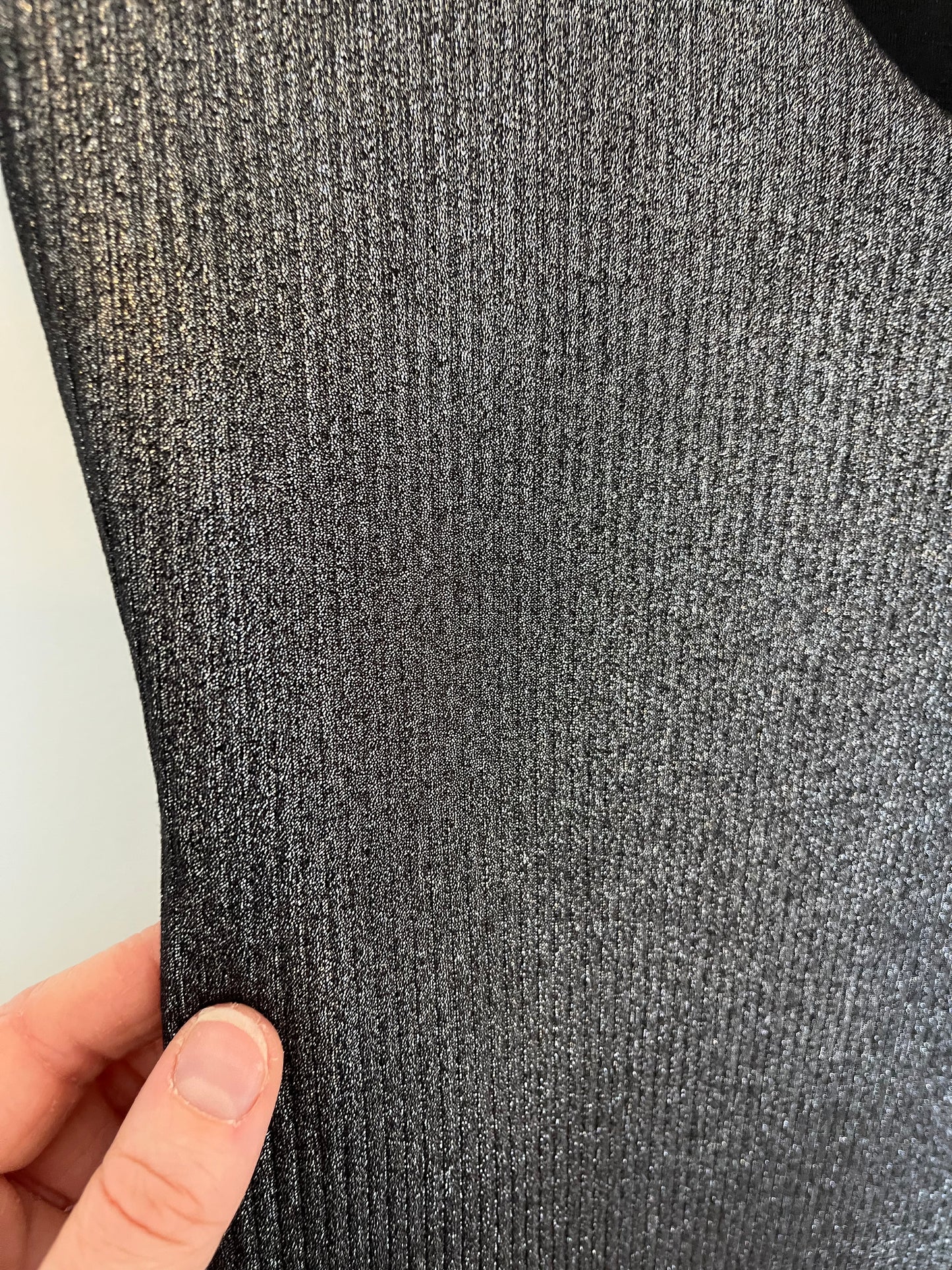 Robe Jessica Simpson - Vue sur les détails métalliques