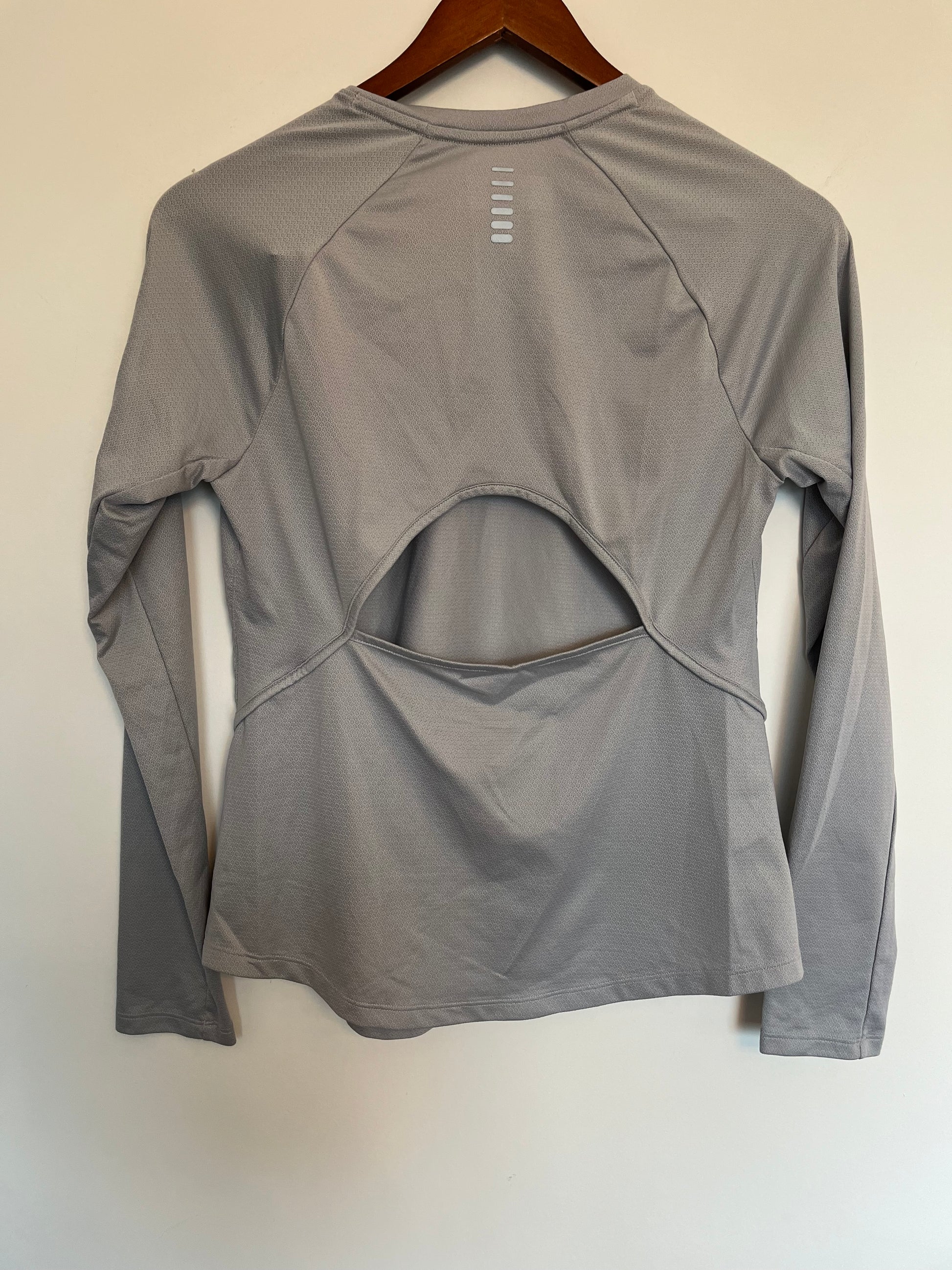 Chandail Under Armour - Vue arrière sur fond blanc