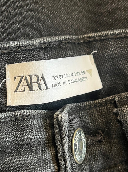 Jeans Zara - Étiquette de taille et de marque