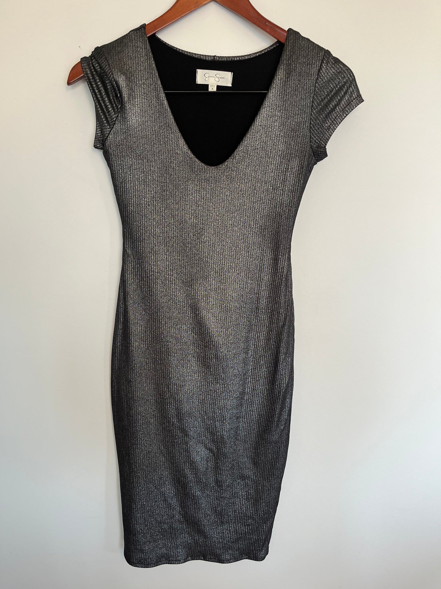 Robe Jessica Simpson - Vue avant sur fond blanc