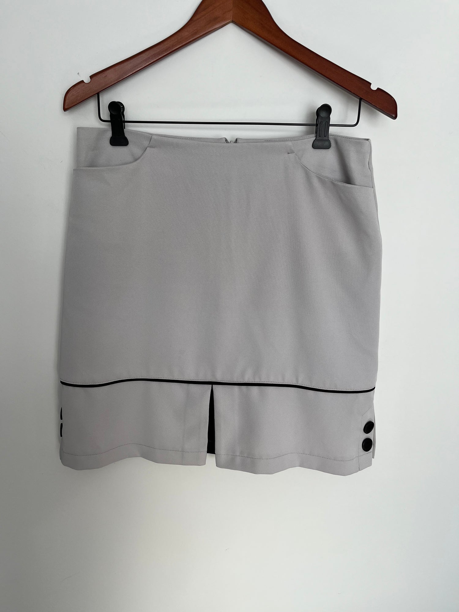 Jupe Dexim Golfwear - Vue avant sur fond blanc