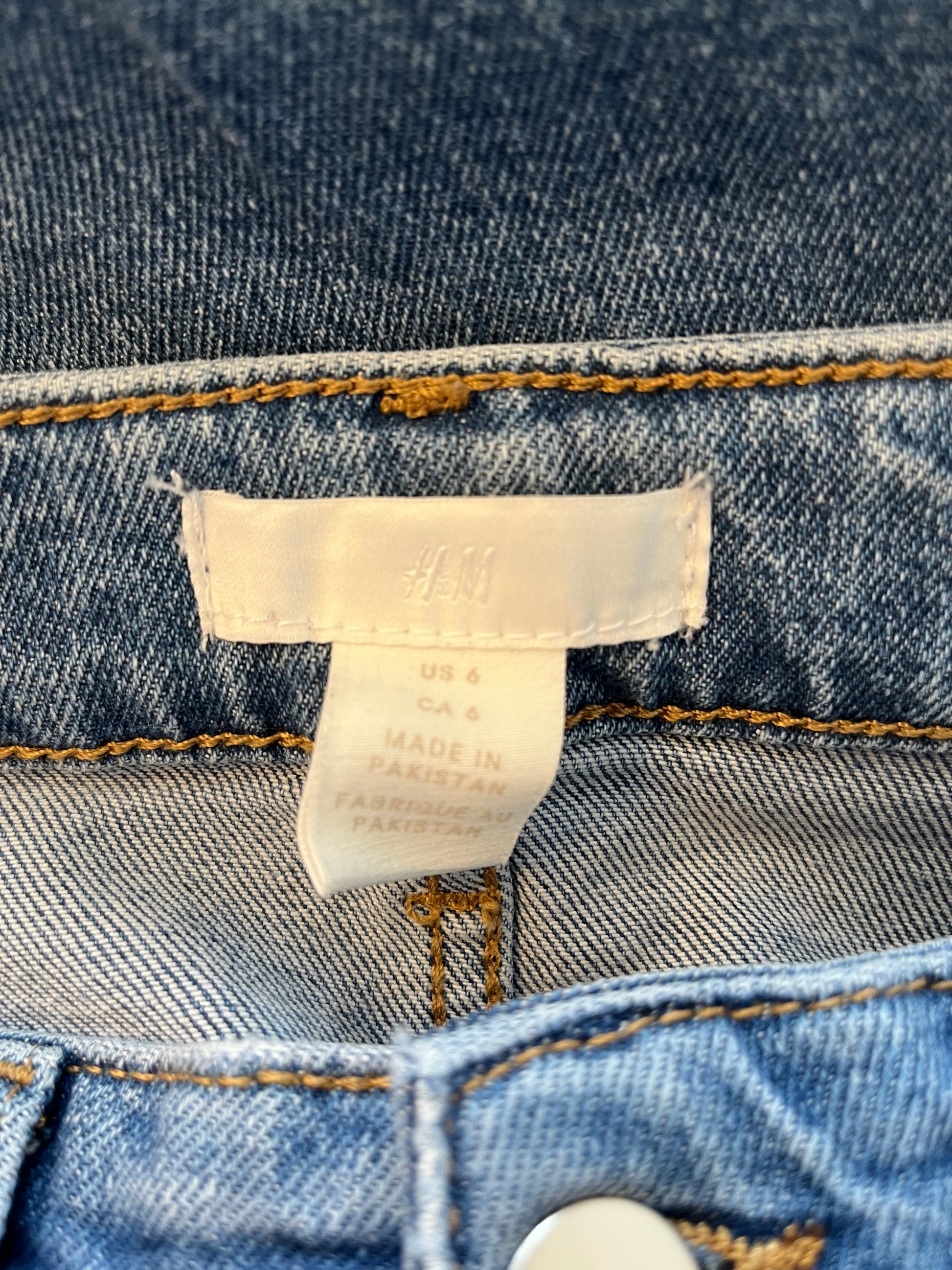 Jeans H&M - Étiquette de taille et marque