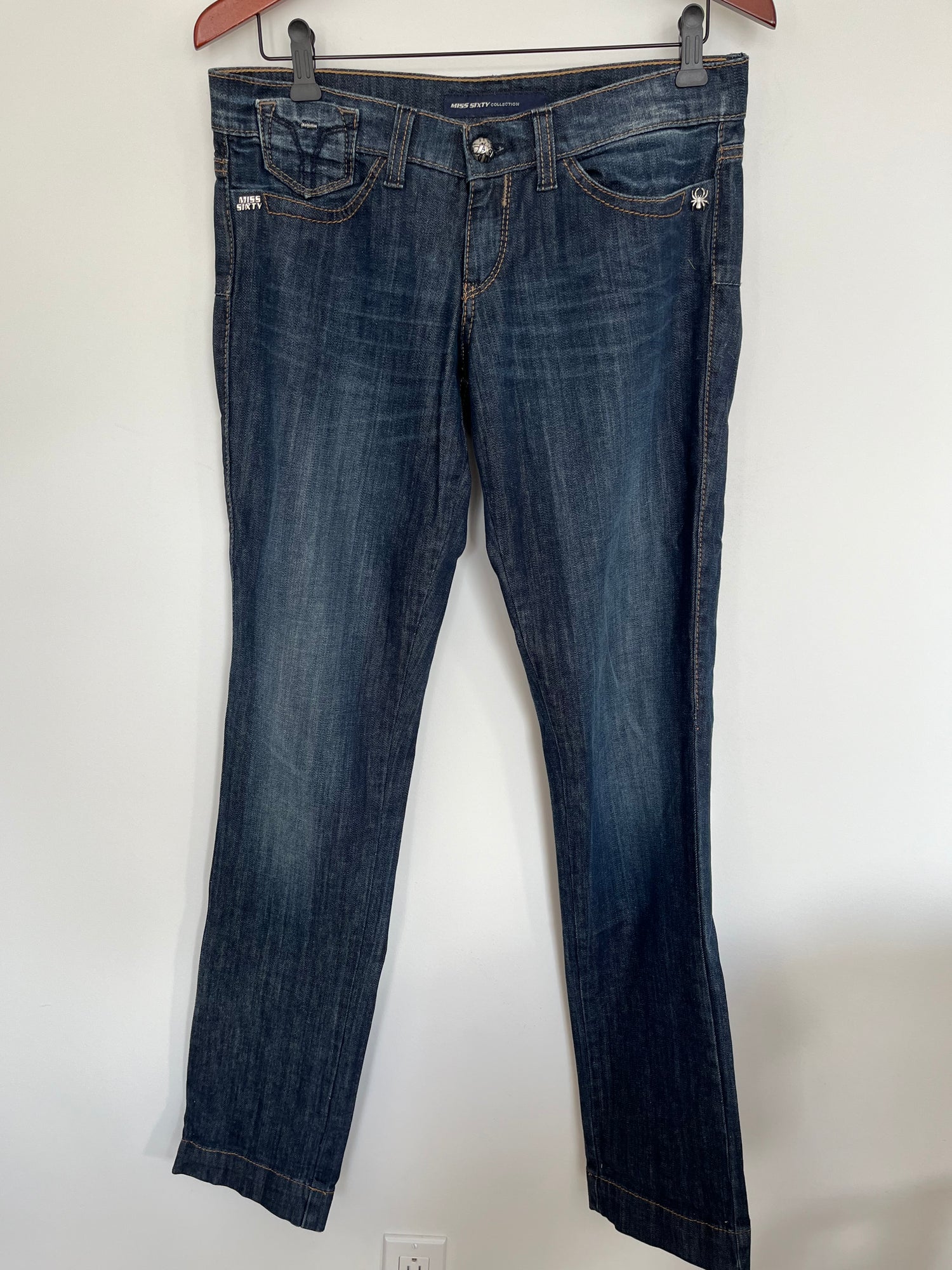 Jeans Miss Sixty - Vue avant sur fond blanc