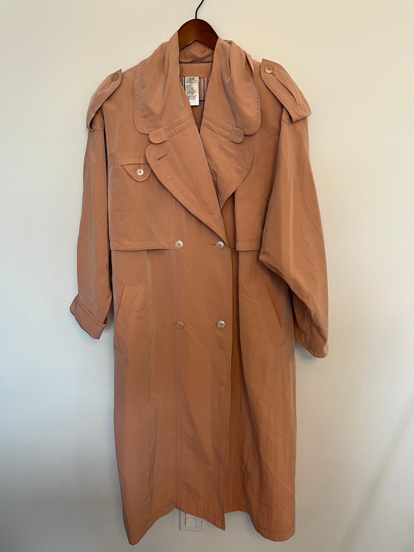 Manteau Basler - Vue avant sur fond blanc