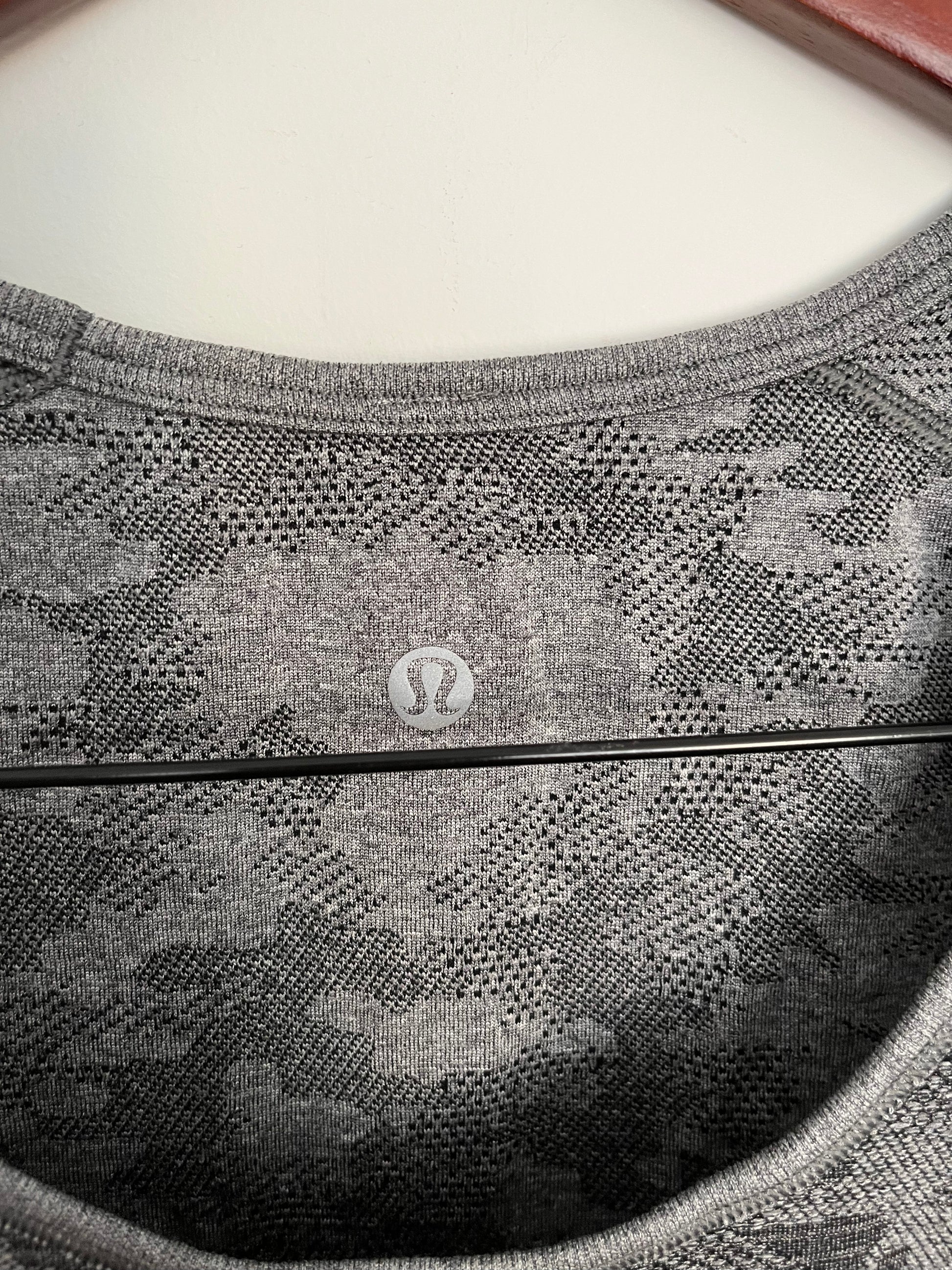 Camisole Lululemon - Étiquette de marque