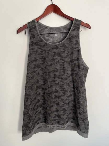 Camisole Lululemon - Vue avant sur fond blanc