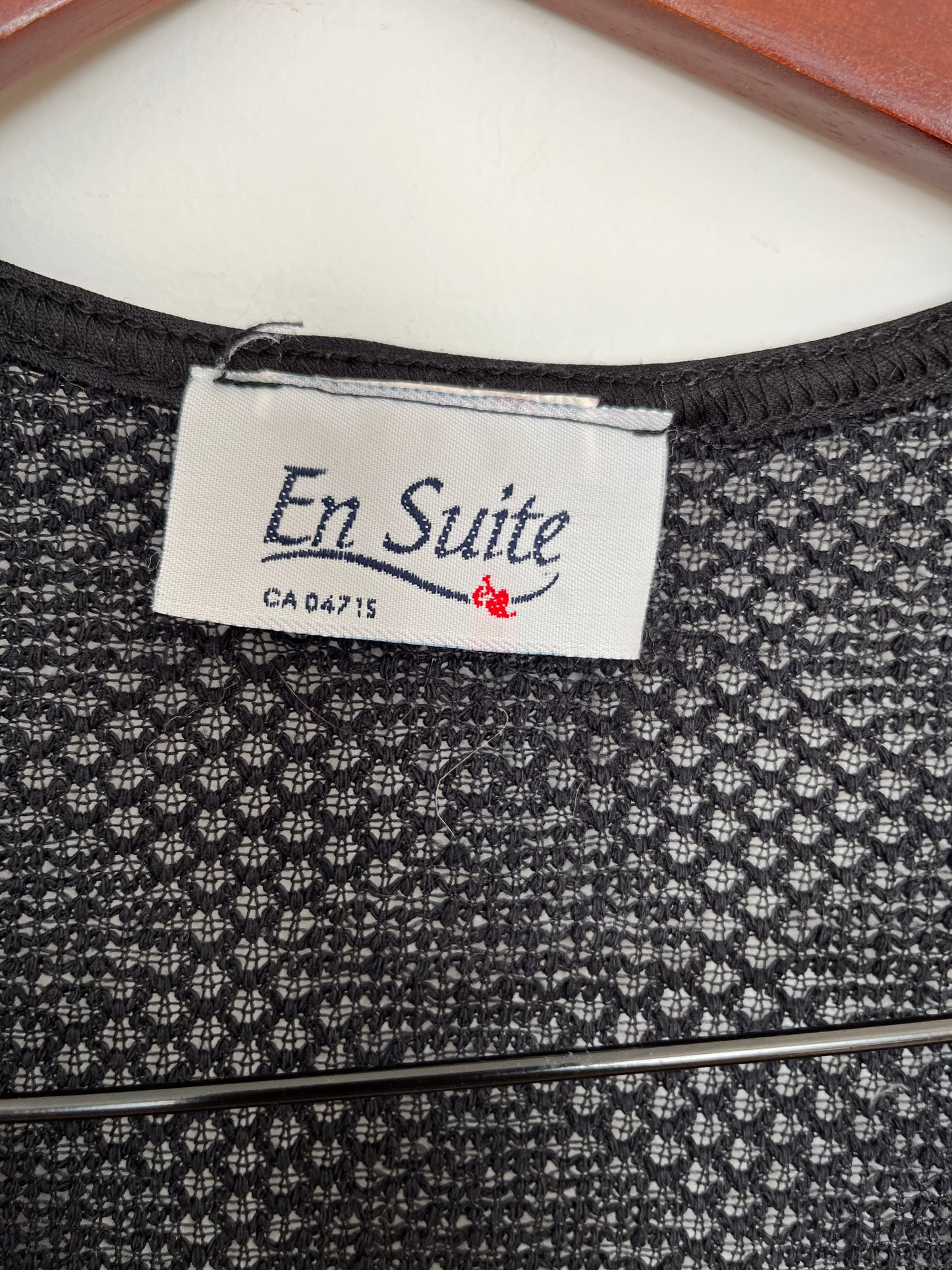 Par dessus En Suite - Étiquette de marque