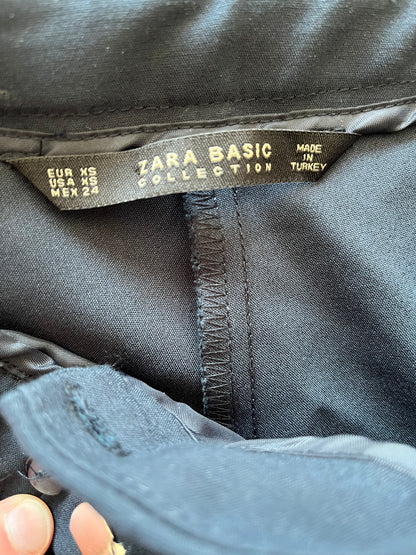 Pantalon Zara - Étiquette de marque et taille